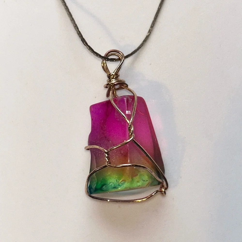 Handmade Iridescent Rainbow Pendant Gold Tone Chain Necklace Boho Jewelry - Picture 11 of 13